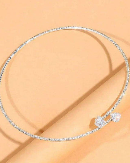 Sparkling Heart-Shaped Open Collar Choker Necklace for Women - Chic and Stylish Jewelry Accessory