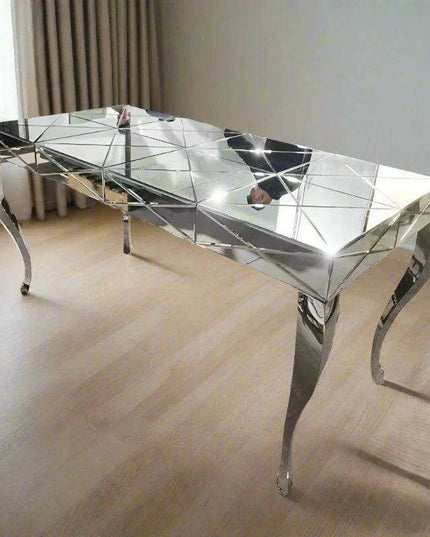 Sophisticated Transparent Acrylic Banquet Table - Perfect for Weddings and Large Events