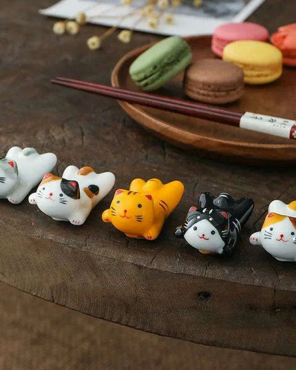 Charming Cat-Themed Ceramic Chopstick Holder - Whimsical Dining Delight