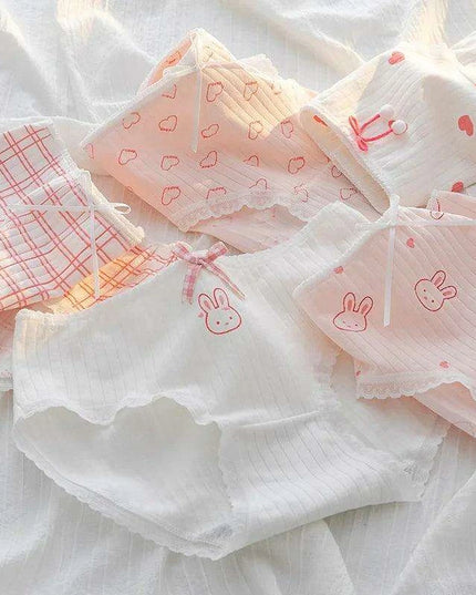 Whimsical Fruit-Themed Cotton Briefs for Girls - Soft and Breathable Seamless Underwear