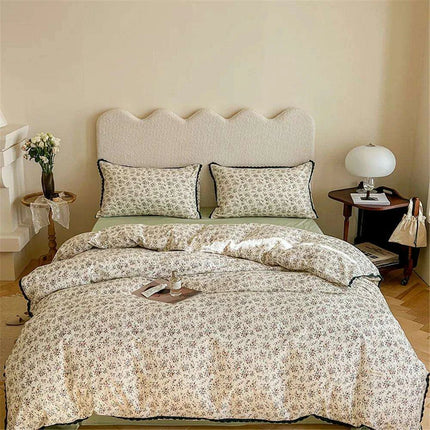 Vintage Lace Floral Egyptian Cotton 4-Piece Bedding Set with Shams