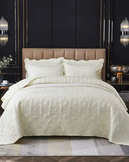 Luxurious Solid Stitch Bedding Ensemble with Pillowcases and Plush Sheets