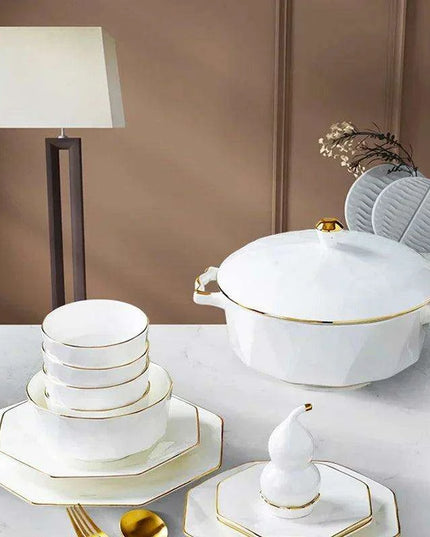 Enhance Your Dining Aesthetics with Portable White Ceramic Tableware and Cutlery Set