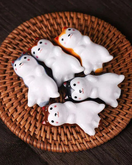 Charming Cat-Inspired Ceramic Chopstick Holder for Elegant Dining