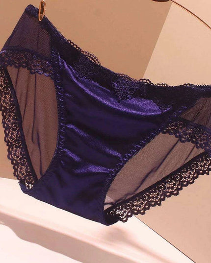 Luxe Seamless Lace Low Rise Women's Briefs - Comfort Meets Elegance