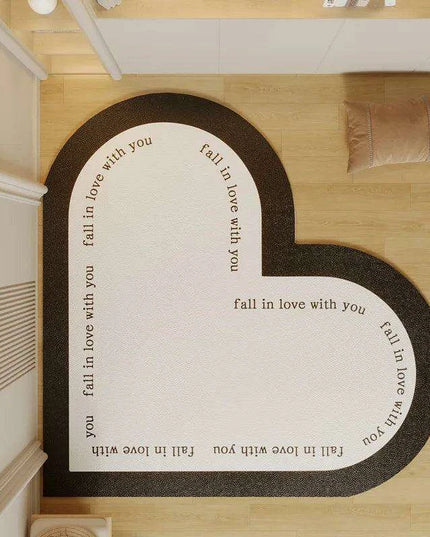 Chic Heart-Shaped Welcome Mat - A Touch of Elegance for Your Home