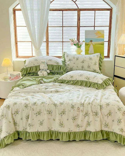 Charming Rabbit Pattern Seersucker Quilt