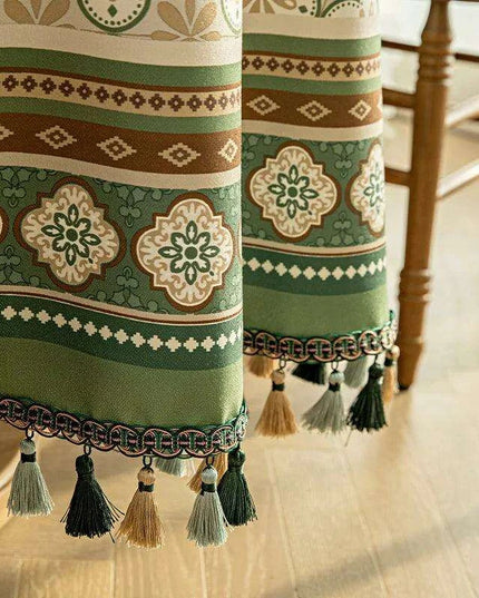 Luxurious Dark Green Round Tablecloth with Elegant Hanging Accents
