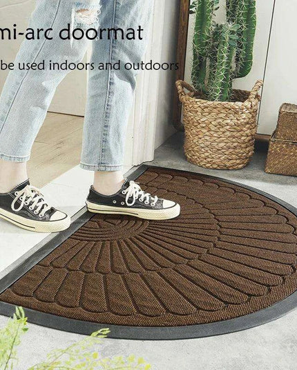 Superior Slip-Resistant Black and Gray Half Moon Outdoor Entryway Rug