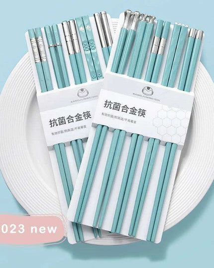 Sophisticated Non-Slip Sushi Chopsticks Set - 5 Pairs for Gourmet Dining