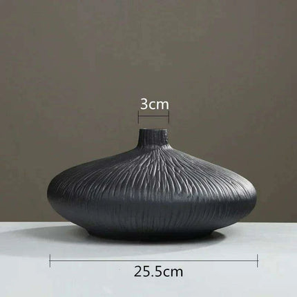 Stunning Black Crackle Ceramic Zen Vase for Sophisticated Home Accents and Floral Displays