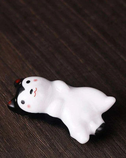 Charming Cat-Inspired Ceramic Chopstick Holder for Elegant Dining
