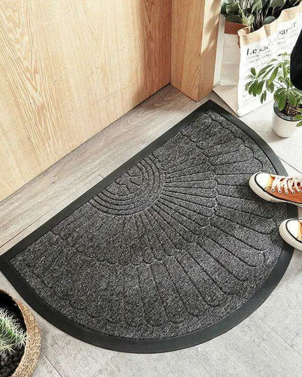 Superior Slip-Resistant Black and Gray Half Moon Outdoor Entryway Rug