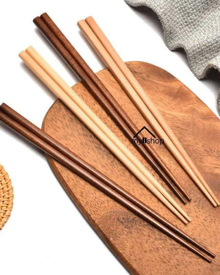 Sustainable Japanese Wooden Chopsticks – A Must-Have for Sushi Lovers