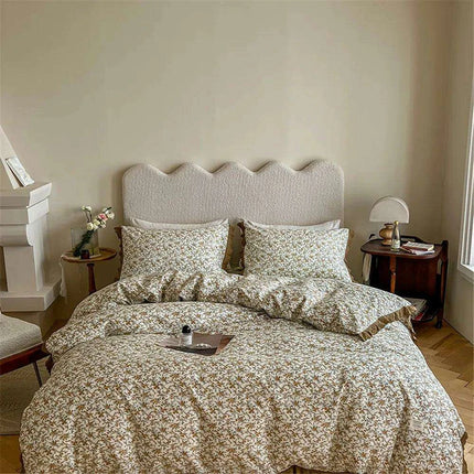 Vintage Lace Floral Egyptian Cotton 4-Piece Bedding Set with Shams