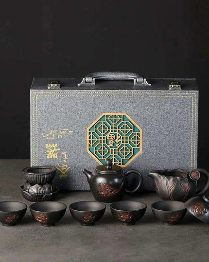 Yunnan Handcrafted Purple Pottery Tea Ceremony Set: Gaiwan Teapot and Cups for Elegant Brewing
