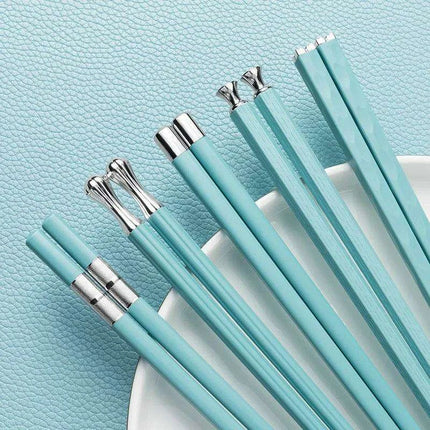 Sophisticated Non-Slip Sushi Chopsticks Set - 5 Pairs for Gourmet Dining