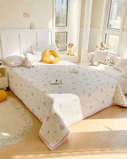 Chic Cotton Bedspreads for Double and Queen Size Beds - Cozy Princess-Inspired Covers for a Stylish Bedroom Retreat