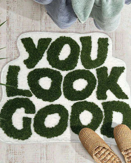 Uplifting Monogrammed Microfiber Bath Mat for a Joyful Bathroom Experience