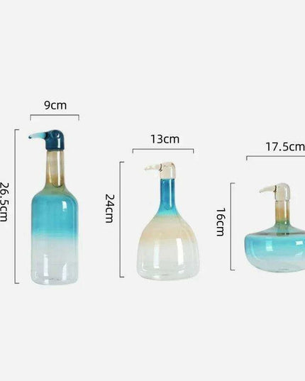 Toucan-Inspired Gradient Glass Vase: A Chic and Multifunctional Home Accent