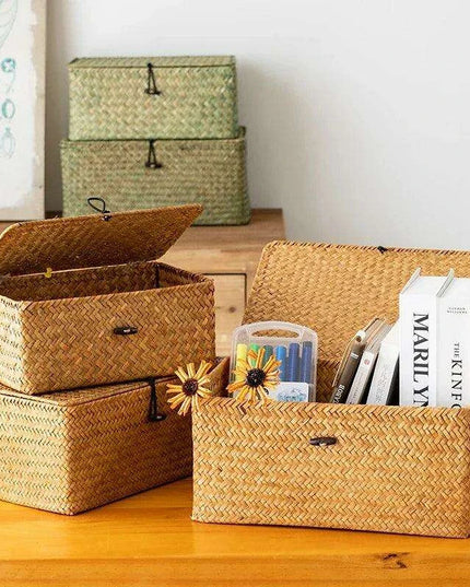 Natural Seagrass Organizer Basket with Lid - Stylish Storage Solution for Cosmetics, Sundries, and Laundry