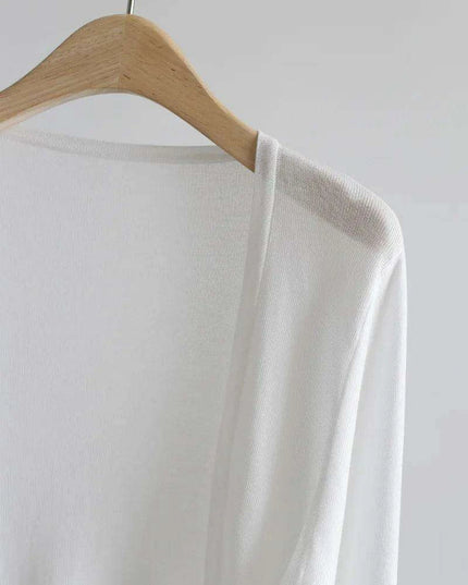 Elegant Women's Lightweight Sweetheart Cardigan for Spring/Summer Style