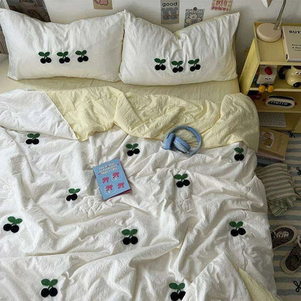 Breezy Bliss Summer Quilt Set - Cool and Convenient Machine Washable Blanket