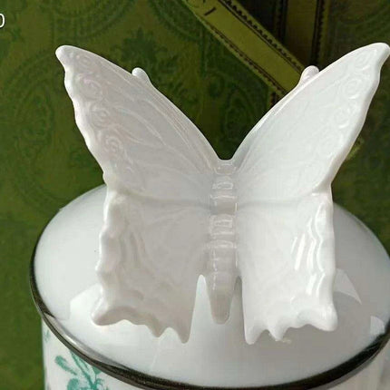 Charming European Ceramic Mug Set with Lid - Elegant Gift Box for a Delightful Drinking Experience