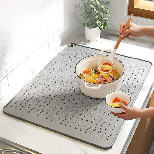 Sustainable Japanese Silicone Kitchen Mats: Versatile Heat-Resistant Set for Kitchen Safety and Style
