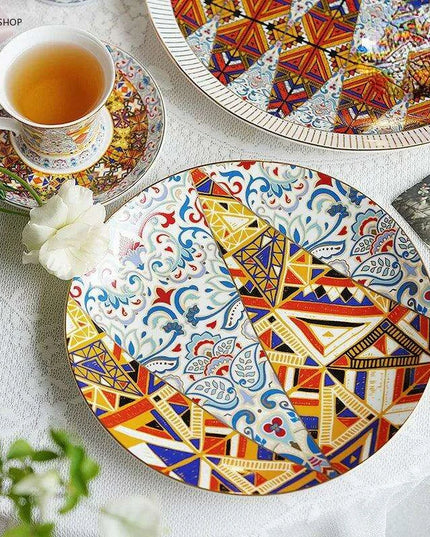 Regal Palace-Inspired Bone China Tea Set with Exquisite Ceramic Cups and Saucers