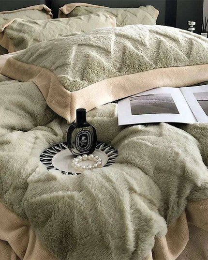 Plush Coral Velvet Winter Bedding Set with Cozy Duvet and Comforter