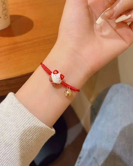 Adjustable Maneki Neko Charm Bracelet - The Perfect Gift for Cat Enthusiasts
