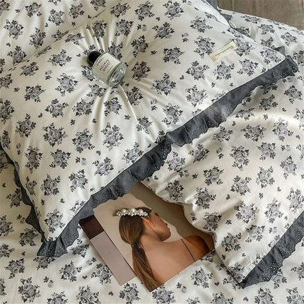 Vintage Lace Floral Egyptian Cotton 4-Piece Bedding Set with Shams