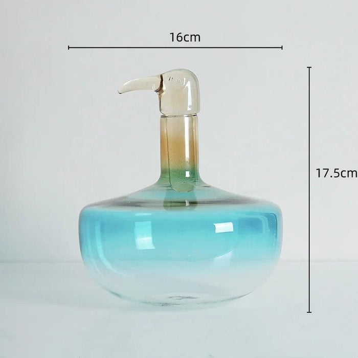 Toucan-Inspired Gradient Glass Vase: A Chic and Multifunctional Home Accent