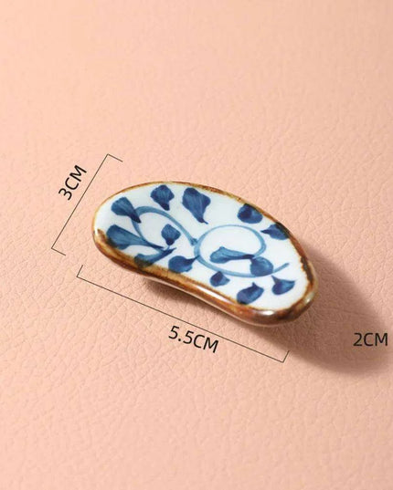 Chic Japanese Ceramic Chopstick Rest - Enhance Your Dining Experience