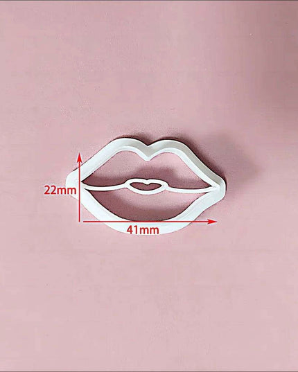Festive Creations Earring Mold: Design Playful Red Lips & Enchanting Christmas House Shapes