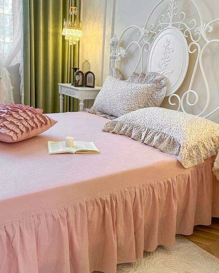 Elegant Vintage Floral Ruffled Cotton Bedding Collection with Skirt and Pillowcases