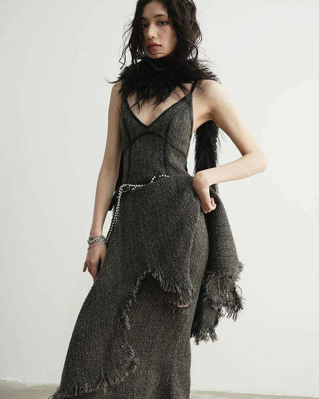 Chic Vintage Sleeveless V-Neck Dress with Unique Tassels and Burr Hem - Women's Wool Blend Autumn/Winter Fashion