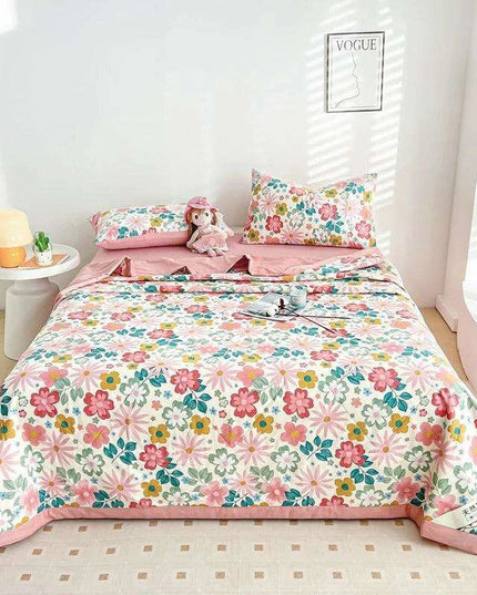 Dinosaur Delight Summer Quilt for Kids - Fun Floral Patterns for Boys' Room Decor