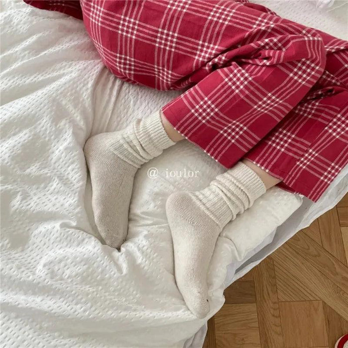 Cozy Cashmere Blend Thermal Crew Socks for Women - Ultimate Warmth and Comfort