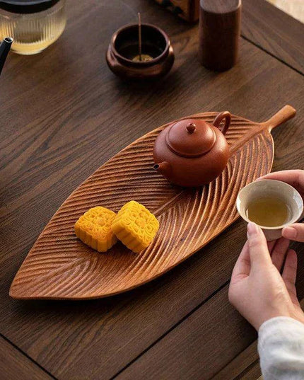 Nature-Inspired Wooden Leaf Tray - Elegant Serving and Decor Centerpiece