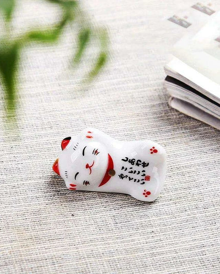 Whimsical Cat-Inspired Ceramic Chopstick Holder - Delightful Japanese Dining Accessory