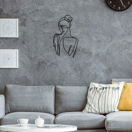 Sculptural Female Form Metal Wire Wall Art for Modern Home Ambiance
