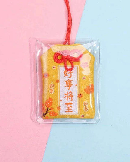 Maneki Neko Good Luck Keychain: A Charming Token of Prosperity