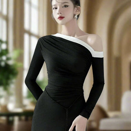 Autumn Dress with Distinctive Diagonal Collar and Lace-up