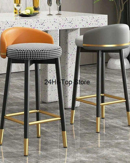 Sleek Scandinavian Leather Gaming and Vanity Stool - Trendy Seating for Modern Interiors
