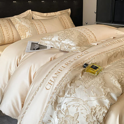 Decrohome Luxury Cotton Bedding Set - Embroidered Quilt Cover & Sheets