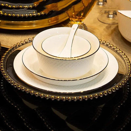 Sophisticated White Dining Ensemble for Discerning Epicureans