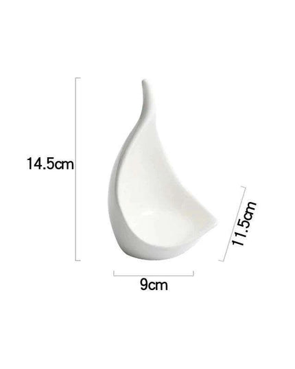 Chic Irregular Shaped Ceramic Plate Collection for Elevated Dining