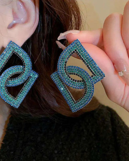 Vibrant Heart-Shaped Crystal Drop Earrings - Dazzling Rhinestone Statement Jewelry for Women with Bold Oversized Charm